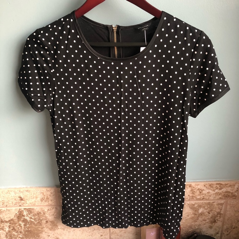 Women’s Ann Taylor top. NWT